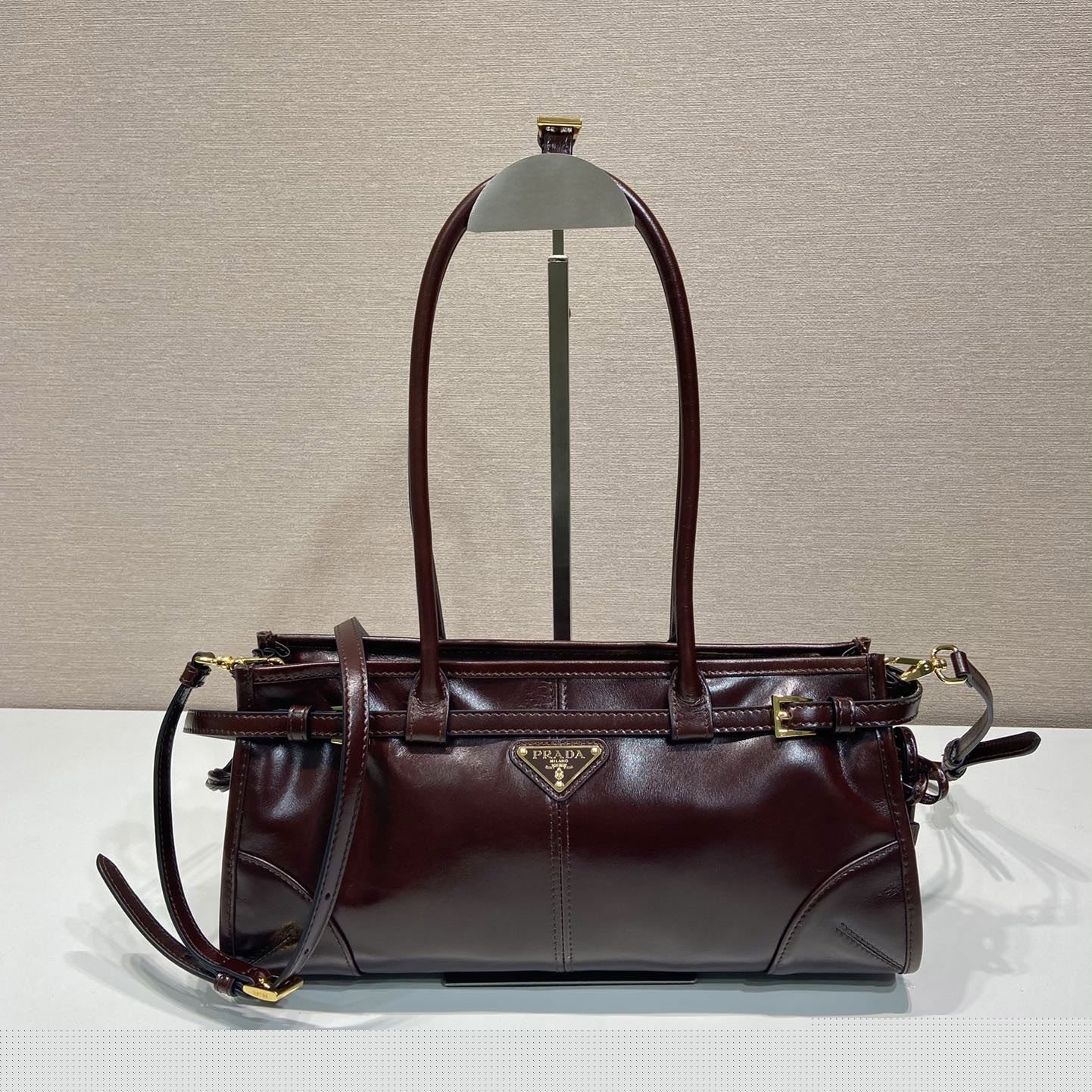 Pra*a top handle bags